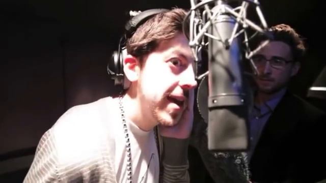 The voice behind Trap-A-Holics смотреть онлайн