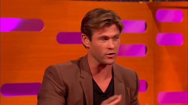 Americans and Australians Trying To Understand A Scottish Accent - The Graham Norton Show смотреть онлайн