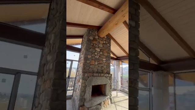 Просторный дом в стиле шале с камином на Светлане в г.Сочи. смотреть онлайн