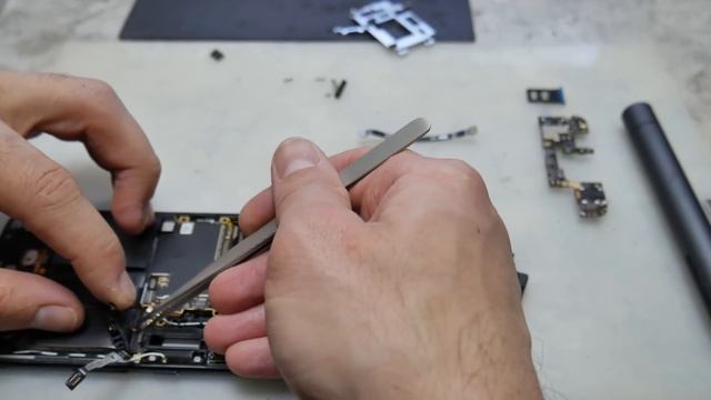 ASUS ROG PHONE 6 - Я шатал эти инженерные изыски. Замена стекла сквозь маты/ ROG 6 Glass replacemen смотреть онлайн