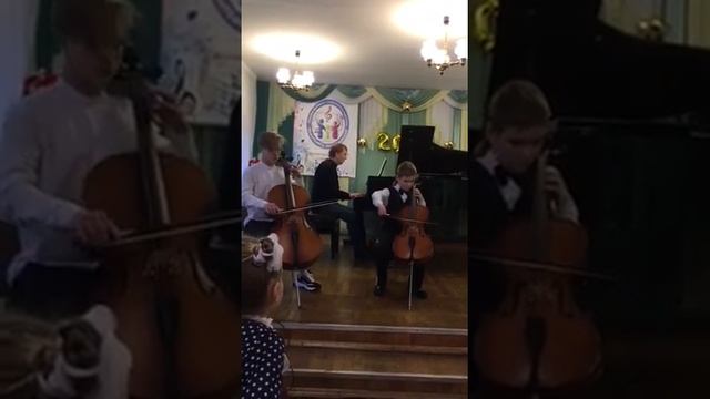 Армянский народный танец. Обр. Р.Сапожникова смотреть онлайн