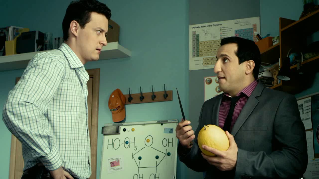 Универ. Новая общага: Антон, Майкл и Дыня