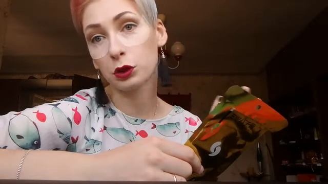 Патчи -4. Антивозрастные японские патчи Mitomo для глаз с пчелиным ядом и коллоидным золотом