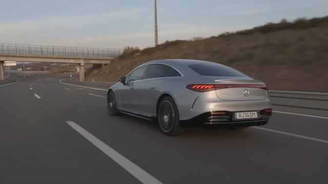 Mercedes-Benz EQS é de Outra Dimensão! (Tablier mais digital não há..) смотреть онлайн