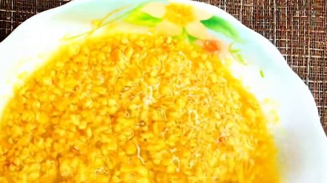 Насыпной пирог с лимоном, мёдом и арахисом смотреть онлайн