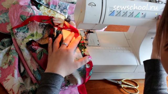 Как обработать край изделия по косой? смотреть онлайн