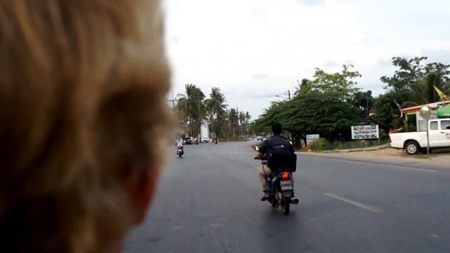 Путешествие...и отдых с детьми в Тайланде. Поездка с детьми на скуторе смотреть онлайн