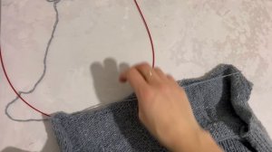 Мастер-класс стильный базовый свитер оверсайз спицами с высоким горлом и спущенным плечом!