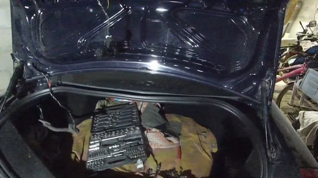 Форд Фокус 2, если постоянно горит индикатор открытого багажника