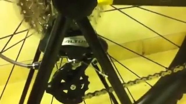Specialized Hardrock disc 2011 (yellow/black) смотреть онлайн