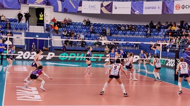 Концовка третьей партии. Динамо Москва - Енисей Красноярск смотреть онлайн