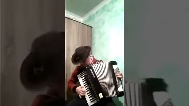 Виртуоз! Сейитов Улан на аккордеоне! Кыргызстан Джалал-Абад смотреть онлайн