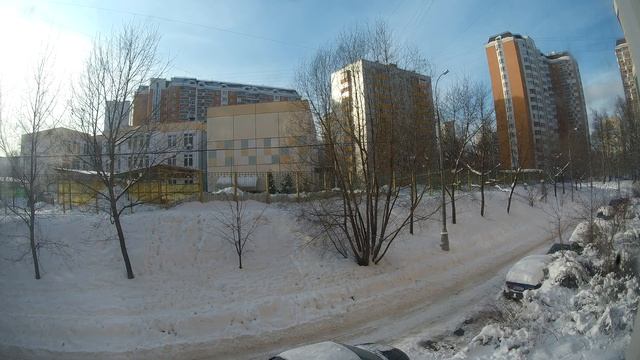 Голуби на подоконнике. Съемка экшн-камерой SJ7 Star смотреть онлайн