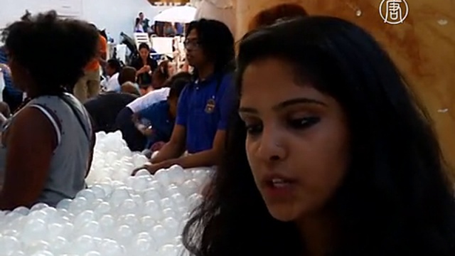 Пляж в музее устроили в Вашингтоне смотреть онлайн