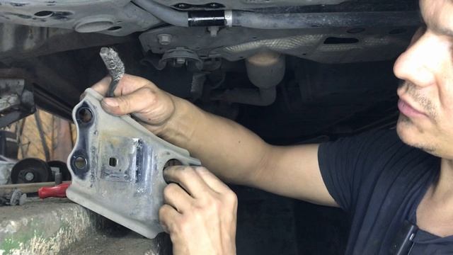 Замена передних линок и втулок Тойота Альфард. смотреть онлайн