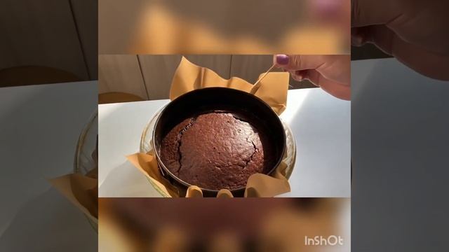 Ну ооочень легкий и оочень вкусный в приготовлении шокопирог??❤ #шокопирог#пирогнаскоруюруку смотреть онлайн