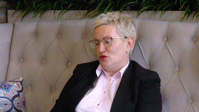 Елена Нарбут: «Филология – это любовь» смотреть онлайн