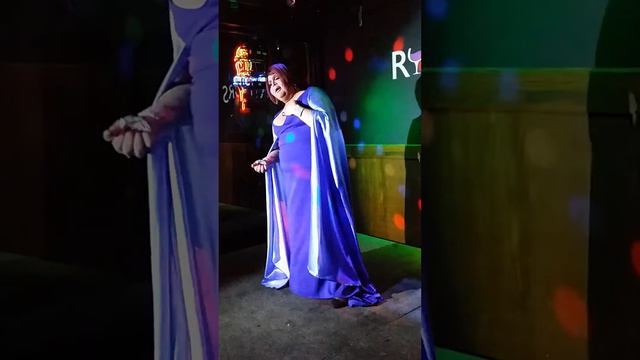 Petunia performs "Con te partiro (I will go with you)" @ Rumors смотреть онлайн