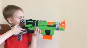 Игрушки, распаковка бластера Nerf SlingFire