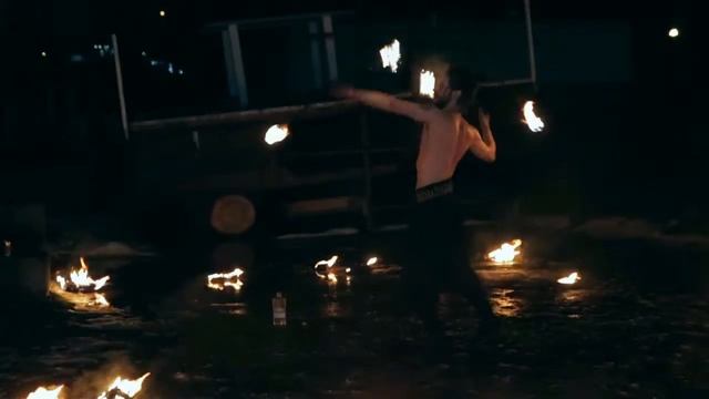 Подарок сюрприз на день рождения! Парню повезло! смотреть онлайн