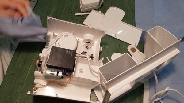 Braun Oral-B Oxy-Jet type 3727. Замен помпы ирригатора. Mundcenter   Pumpe  austauschen.