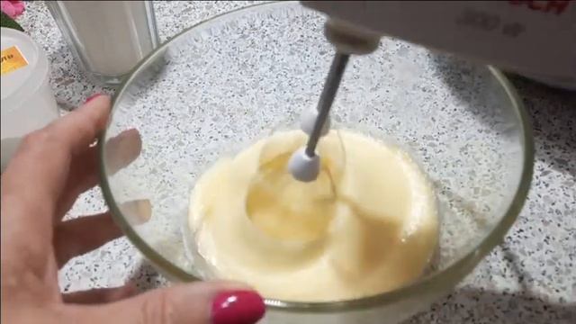 Нежный пирог "Манник 4 СТАКАНА"в мультиварке. Его пекут уже все мои друзья! Секрет в пуховом тесте смотреть онлайн