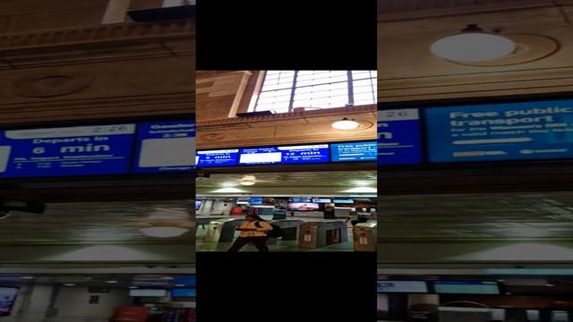 Adelaide Train Station смотреть онлайн