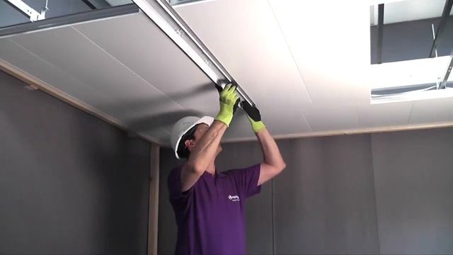 Видеообзор монтажа линейного светильника VARTON серии Universal Line