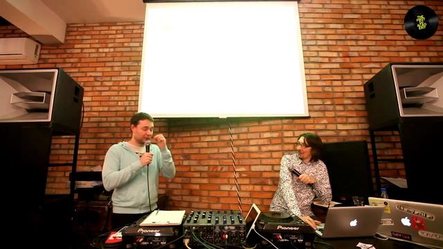 Первая DJ Школа @ Мастер Класс #10 (Дизайн в клубной культуре) смотреть онлайн