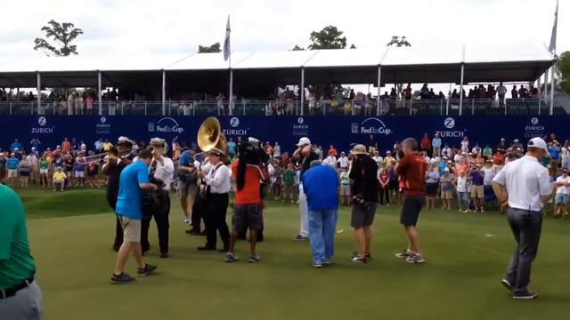 Justin Rose celebrates Zurich Classic victory second line style: Video смотреть онлайн