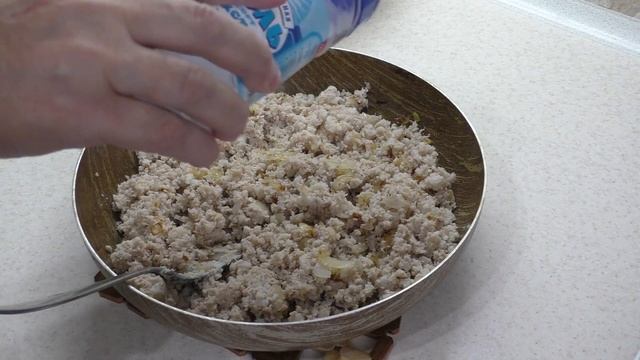 Блинчики с мясом и нежной, сочной начинкой. Готовить просто, получается вкусно! смотреть онлайн