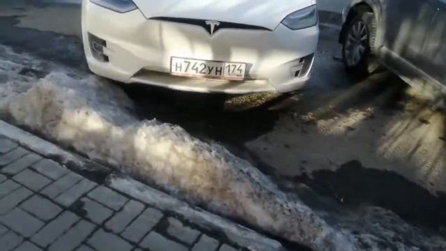 ОТКУДА ОНА ТАМ ВЗЯЛАСЬ?!??!?!!?!!?!! смотреть онлайн