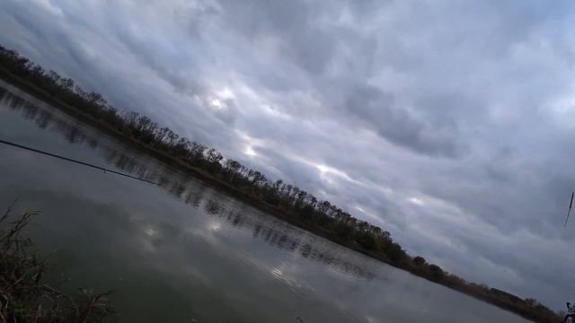 ? РЫБАЛКА КРАСНОДАР. РЫБАЛКА В НОЯБРЕ НА ПОПЛАВОК. ЛОВЛЯ КАРАСЯ смотреть онлайн