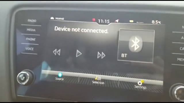 Bluetooth Connection Tutorial in Skoda Octavia | E&A Car Reviews смотреть онлайн