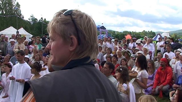 День Благодарения Земли Матушки и венчание счастливых пар смотреть онлайн