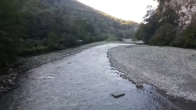 4k Природа Адлерский район река Мзымта / 4k Nature Adler district The river Mzymta смотреть онлайн