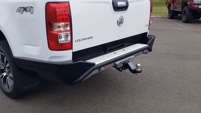 ARB Summit Protection Equipment for the Holden Colorado смотреть онлайн