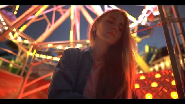 Стих Э. Асадова - Чудачка (читает Тоня Кузьмич) смотреть онлайн