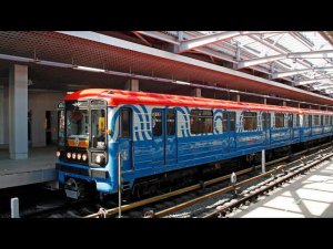 Поездка по 2-ой, 1-ой, 4-ой и 3-ей линиям метро от Красногвардейской до Строгино.