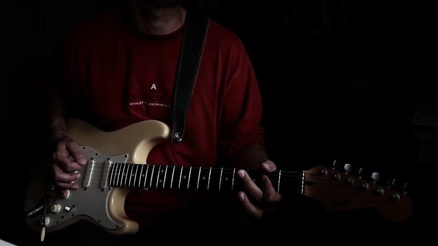 Fender stratocaster plus deluxe 1989 смотреть онлайн