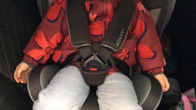 Детское автокресло Osann Eno 360 SL, 0+/1/2/3. Затяжка ремней. смотреть онлайн