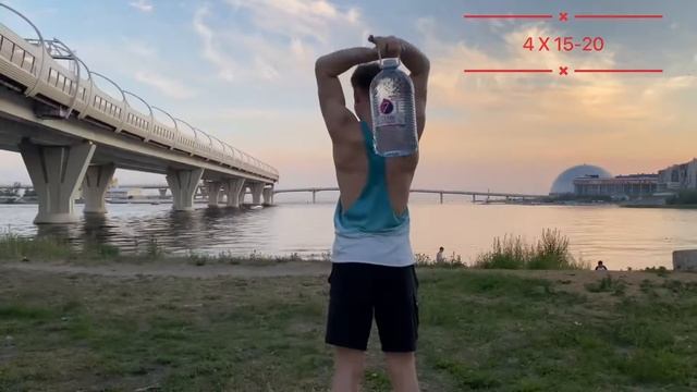 Уличная тренировка на руки и плечи | Уличный и домашний комплекс упражнений смотреть онлайн