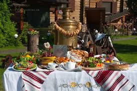 СКАТЕРТЬ САМОБРАНКА - СЫТАЯ ЖИЗНЬ. ДЛЯ ВСЕХ. ВЕДЬМИНА ИЗБА ▶️ ИНГА ХОСРОЕВА смотреть онлайн