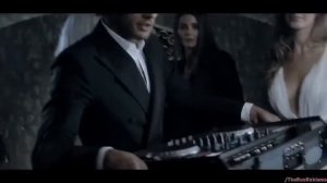 Womanlike.ru: Carolina Herrera 212 VIP Rose (женская парфюмерия)