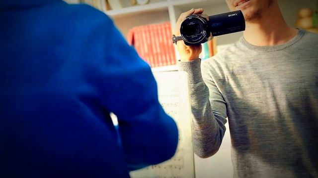 RELEASE DATE Sony FDRAX53 features Hi-contrast 0.27" EVF + 3.0" Xtra Fine LCD w/ WhiteMagic Display смотреть онлайн