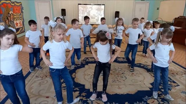 Утренник, посвященный 23 февраля, подготовительная группа № 3