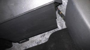 VW Polo Sedan - Как снять бардачок