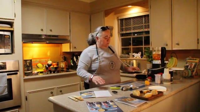 Deluxe Cooking Blender смотреть онлайн