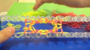 Корзинка или Сумка из резинок на станке Rainbow Loom