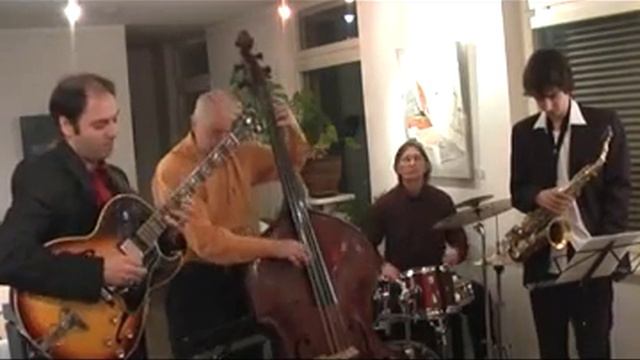 Frantisek Uhlir Team - Afternoon in Paris смотреть онлайн